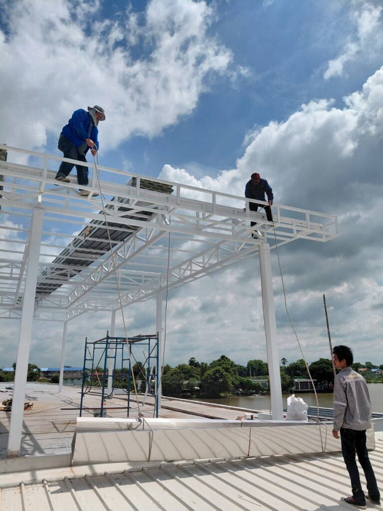 ติดตั้งรางน้ำฝนบนอาคาร — Phunnara Steel